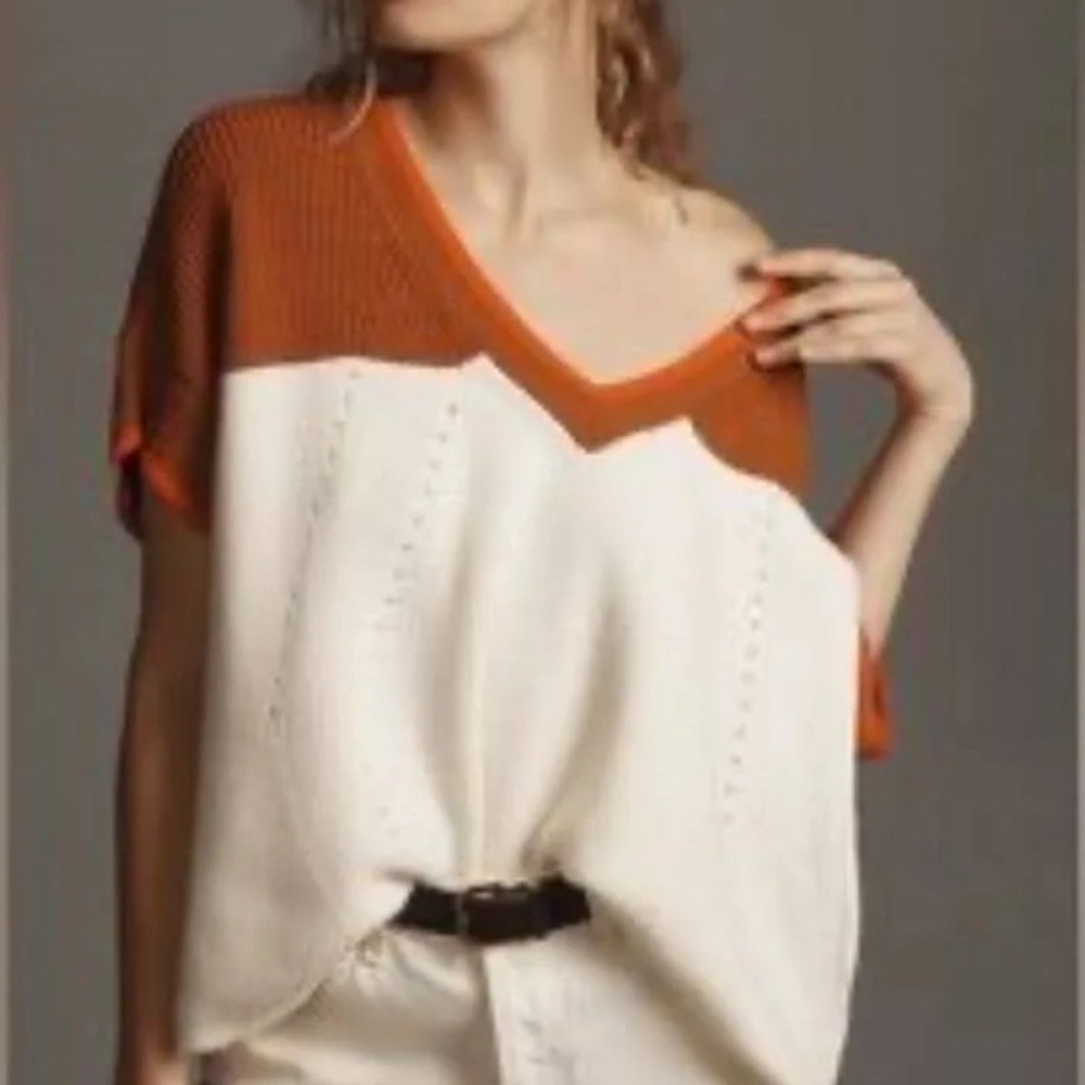 Anthropologie Short-Sleeve Two-Tone V-Neck Knit Top in Rust, Cream & Orange Trim